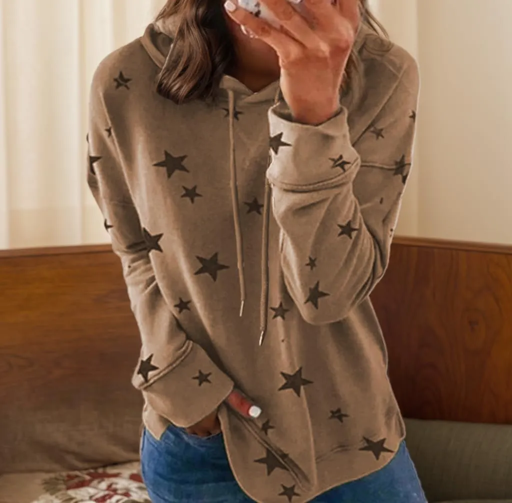 Akivide Women's Star Printed Oversized Long Sleeve Drawstring Hoodie 2024 Fall Fashion Vintage Lightweight Pullover Tops