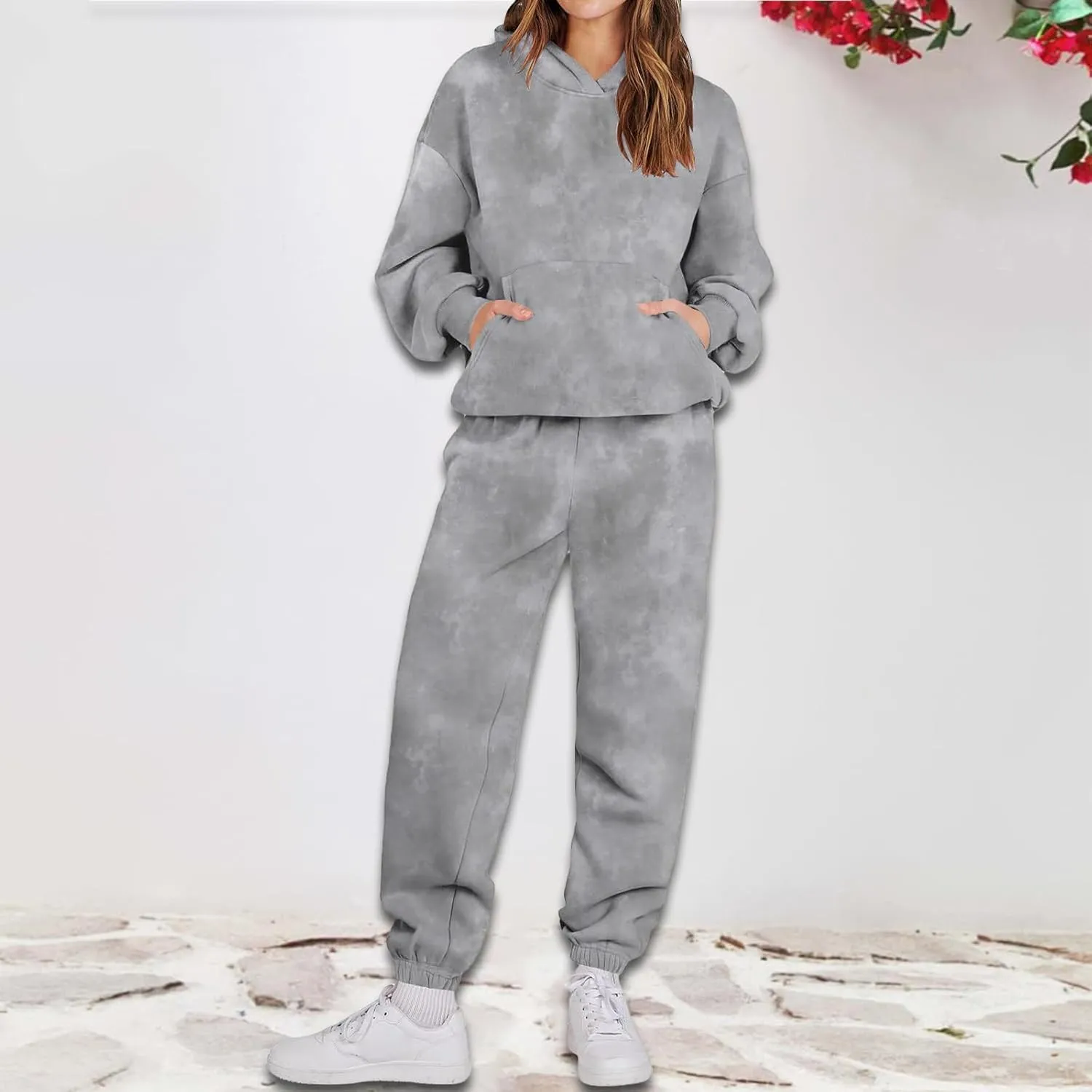 Camo Sweatsuits for Women Set 2 Piece Camo Hoodies Maple Leaf Print Hoodie Oversized Sweatshirt Sweatpants Outfits