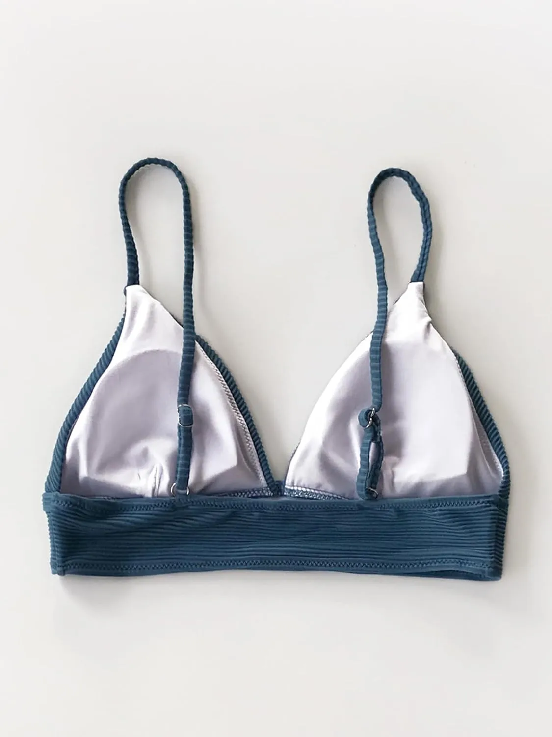 CUPSHE Bikini Top for Women Swimsuit V Neck Textured Bathing Suit