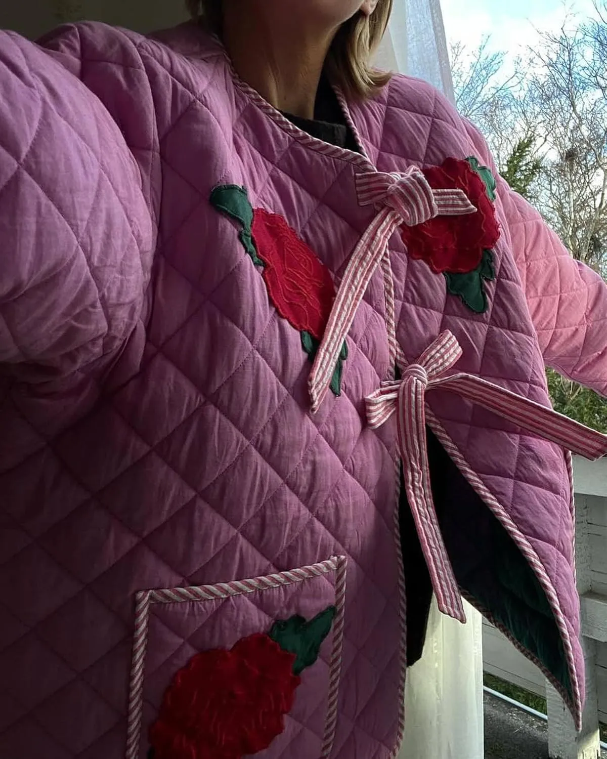 Lisskolo Women's Lightweight Quilted Jacket Tie Open Front Floral Printed Cotton Padded Y2k Short Coat Outwear Cardigan