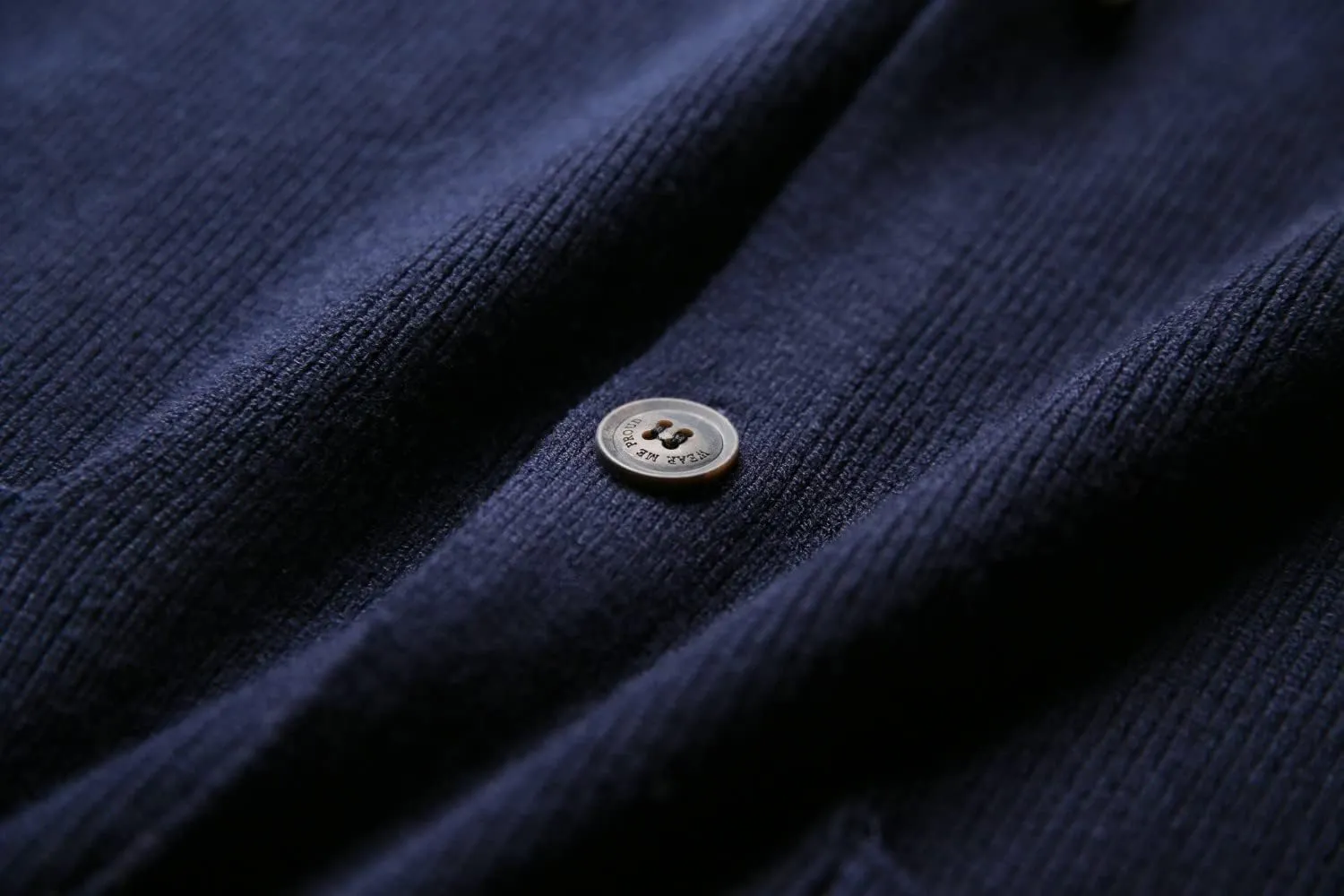 Men's Sweater Vest V-Neck Sleeveless Cardigan Loose Button up Knitted Fall Winter Heavy Knitwear with Pockets S~5XL
