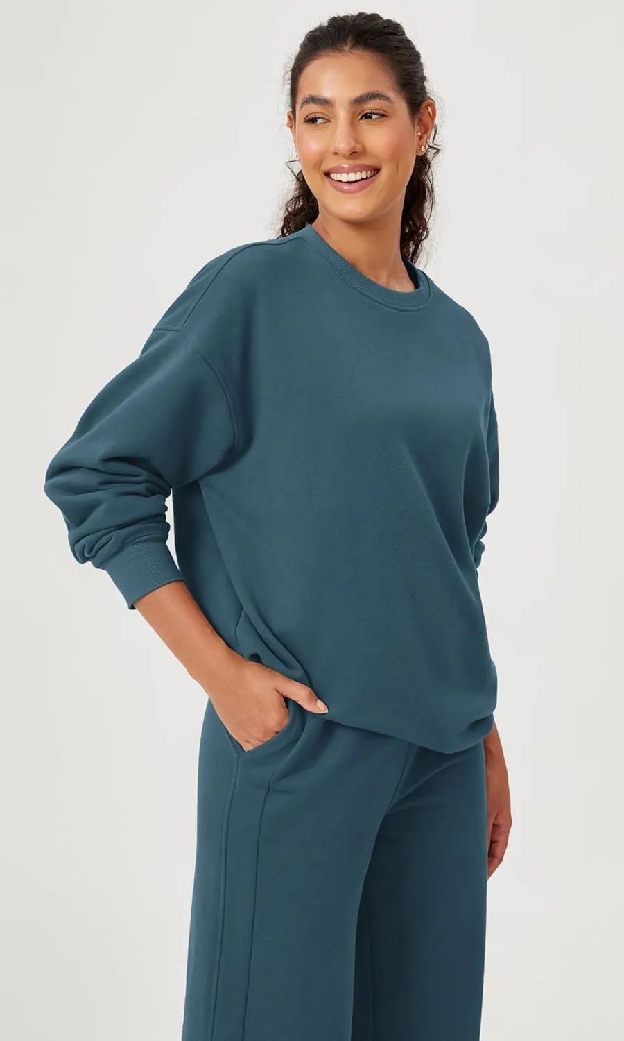 ODODOS Women's Fleece Lined Oversized Sweatshirts Long Sleeve Crew Neck Pullover Top