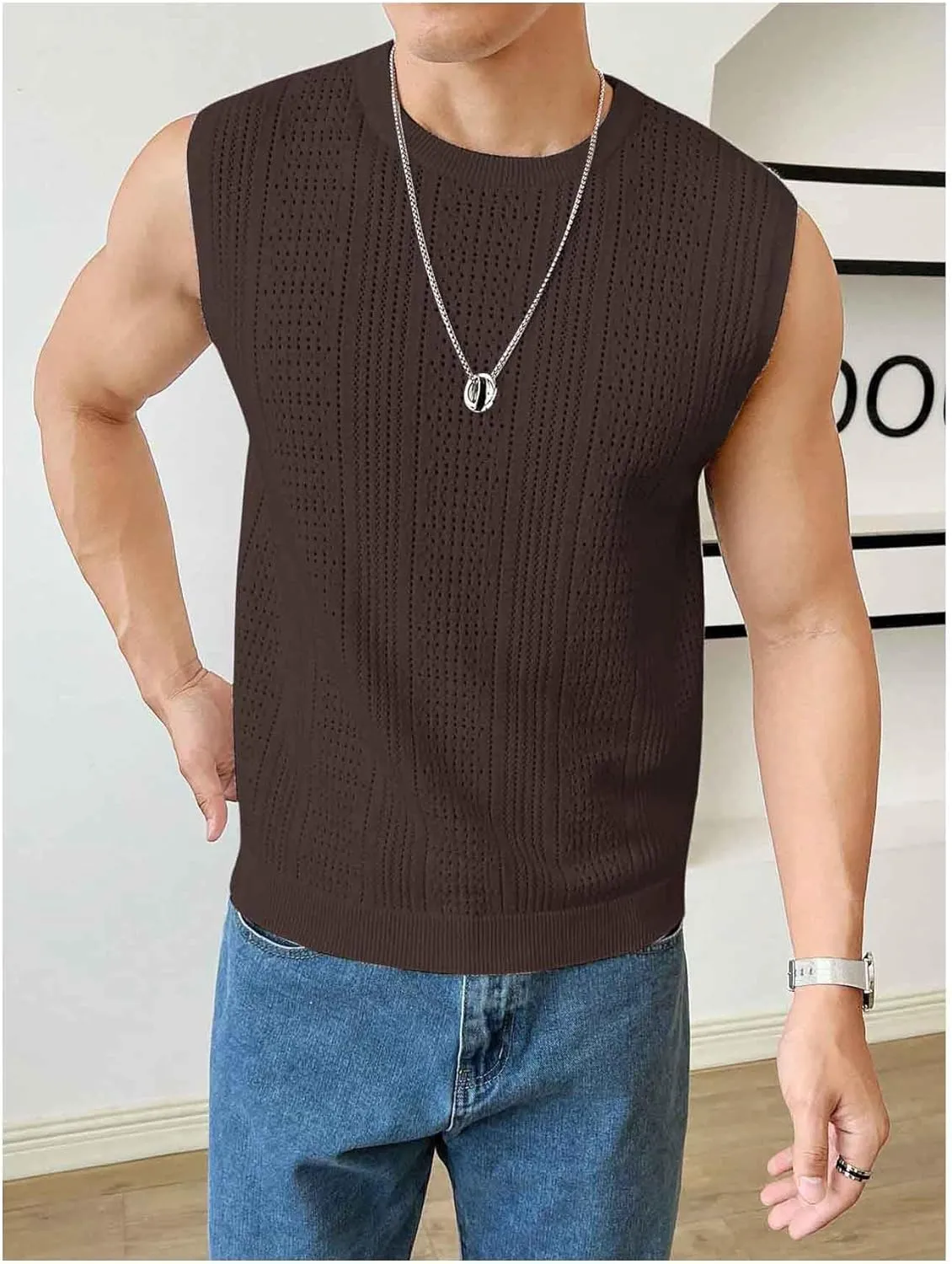 Verdusa Men's Sleeveless Round Neck Knit Tank Top Casual Sweater Vest