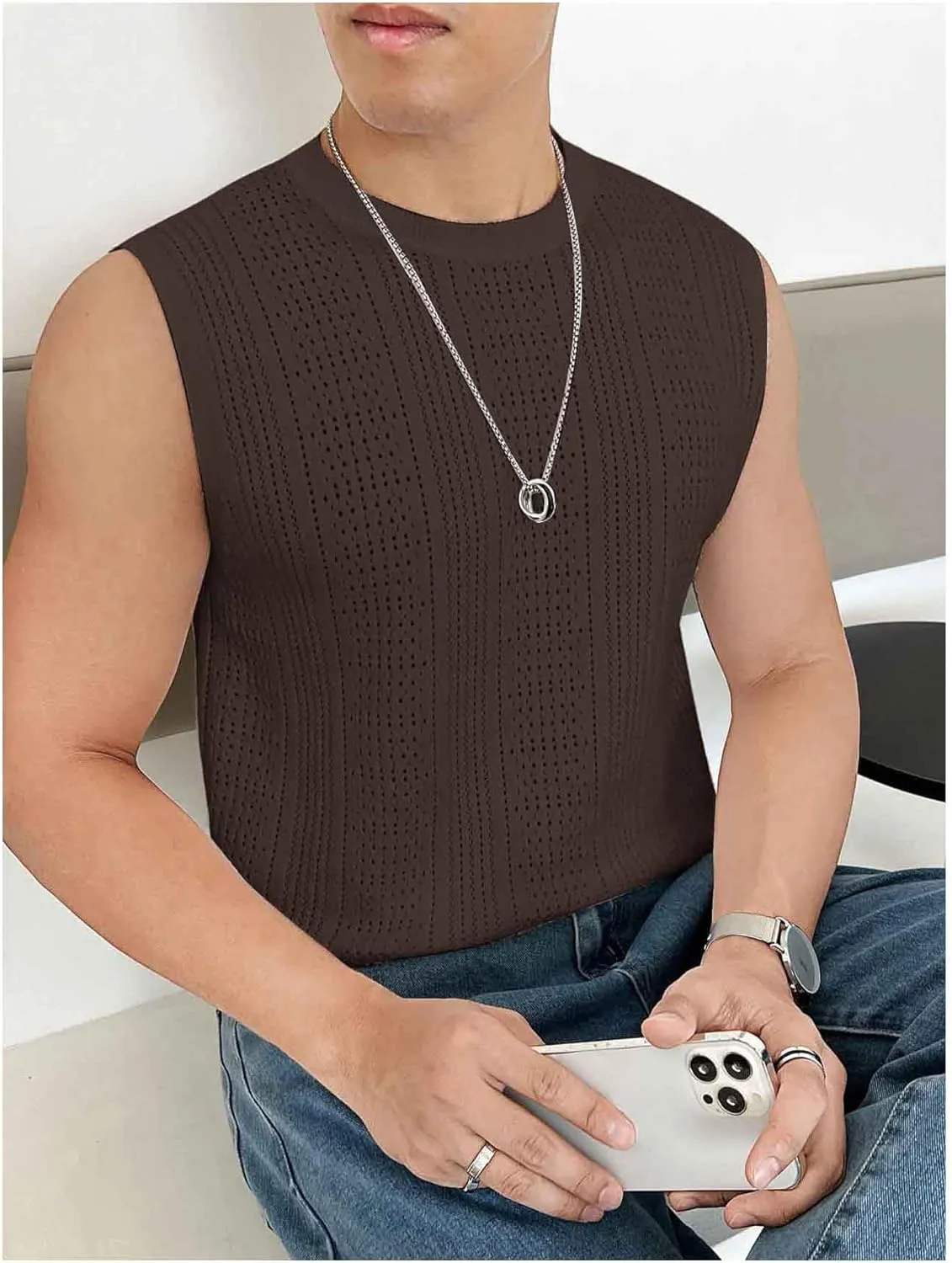 Verdusa Men's Sleeveless Round Neck Knit Tank Top Casual Sweater Vest