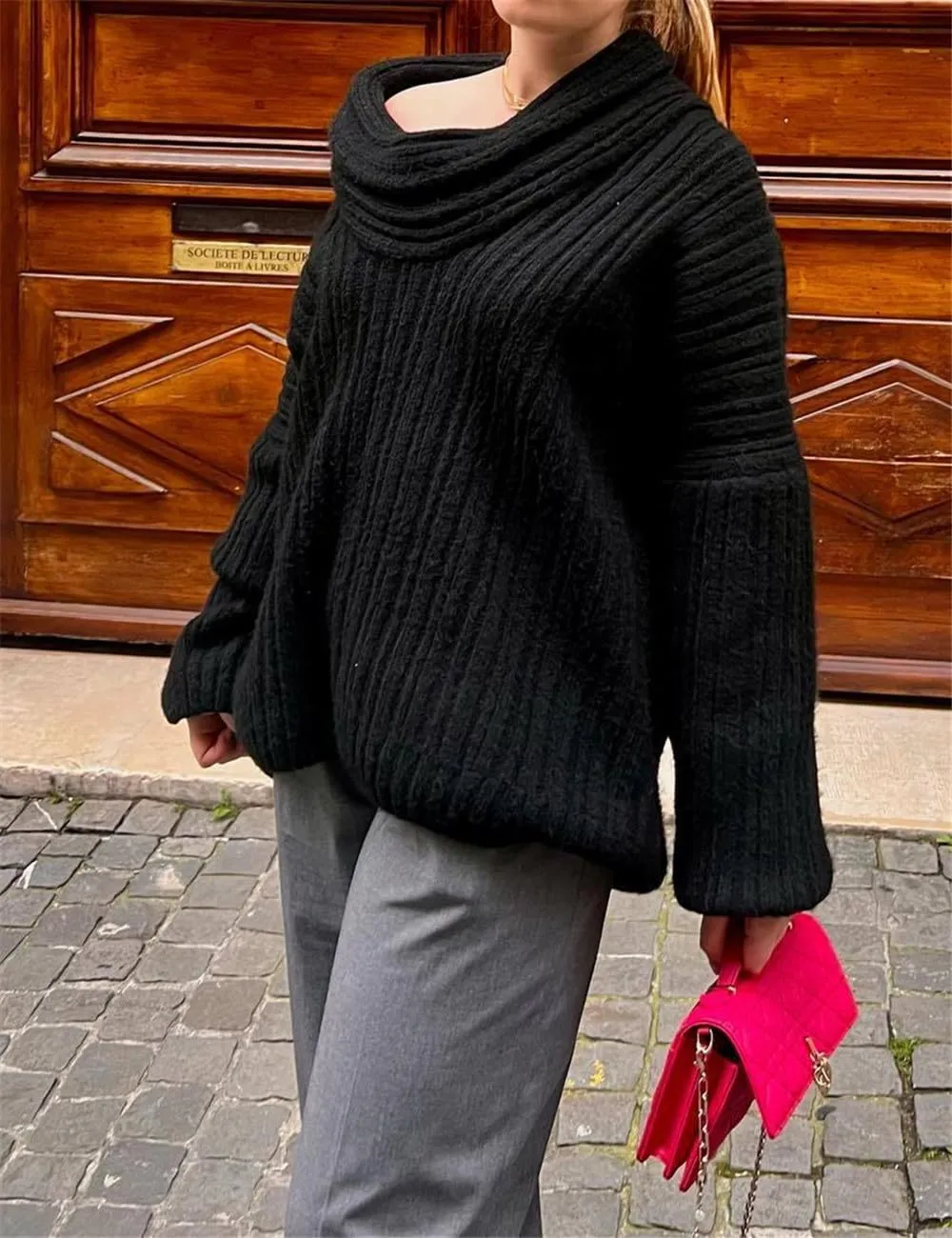 Women Off Shoulder Batwing Sleeve Oversized Chunky Sweaters (Free Size)