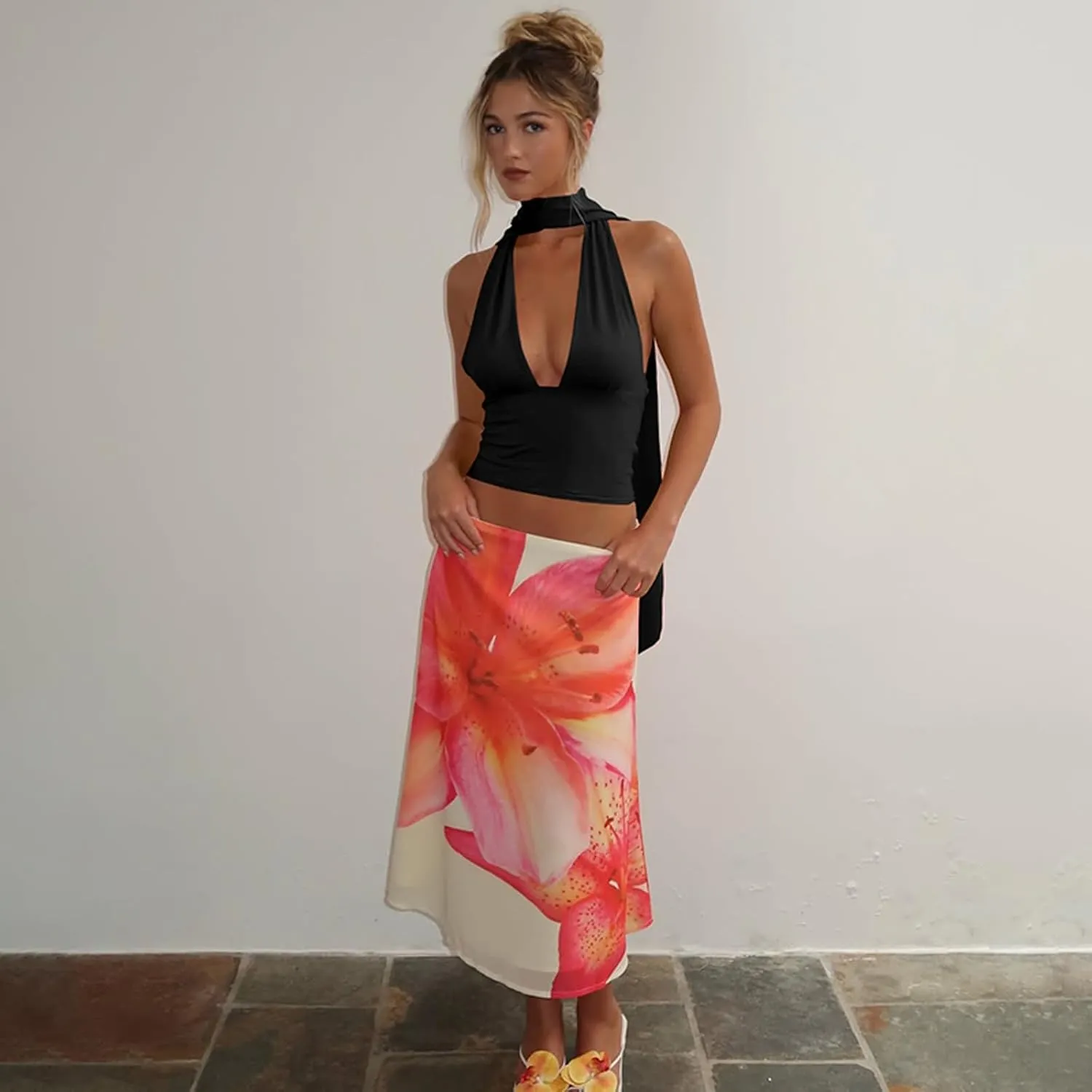 Women Sexy Halter Neck Crop Top V Neck Backless Elagent Sleeveless Camisole Club Outfits