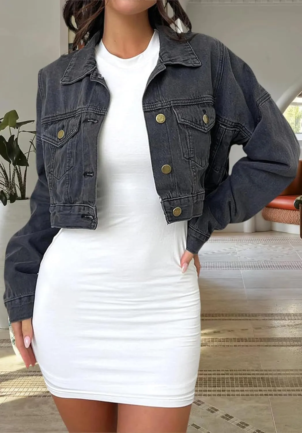 Women's Cropped Denim Jean Jacket Button Down Frayed Washed Long Sleeve Casual Jacket Coats