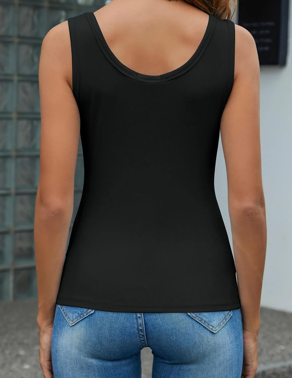 Women's Scoop Neck Sleeveless Knit Ribbed Fitted Casual Basic Tank Top